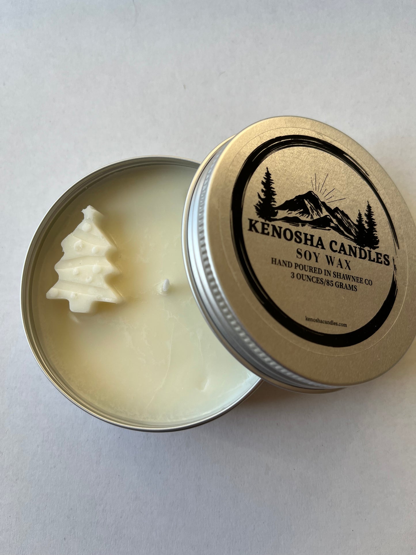 Limited Supply for Christmas-Hand Poured 3 Ounce Soy Candle Tin-Mistletoe